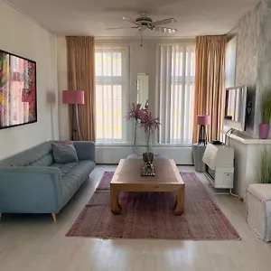 https://zandvoort-zenith-beautiful-apartment.zandvoort-hotels.com